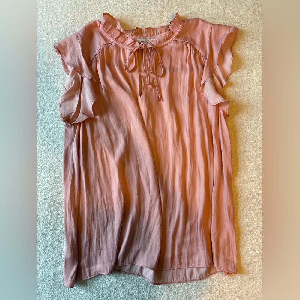LOFT muted pink sheer top, lightweight. Flutter sleeves, tie at neck. Sz M